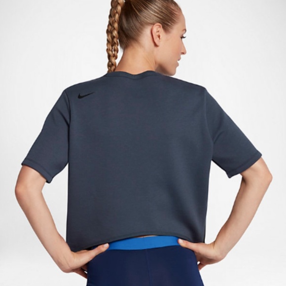 Nike Dry Womens Training Short Sleeve NEW - Picture 3 of 7